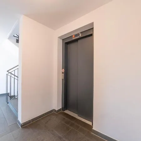 Apartmenthaus Und Monteurzimmer *
